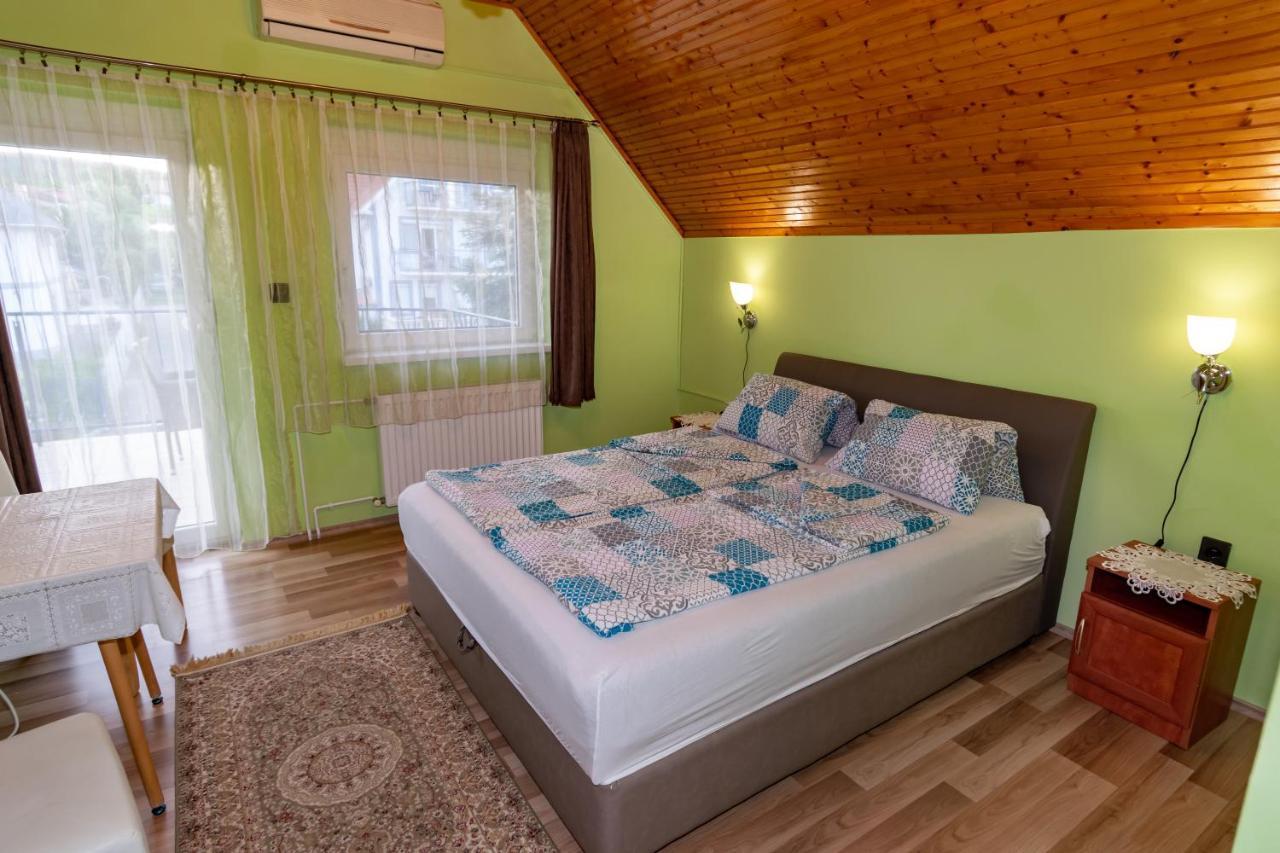 Kék Lagúna Vendégház Balatonfüred Exterior foto